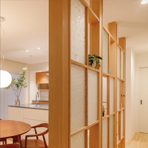 昔の面影を残した飾り棚