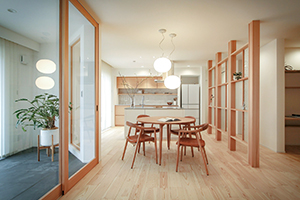 実家を活かしながら、二世帯へ